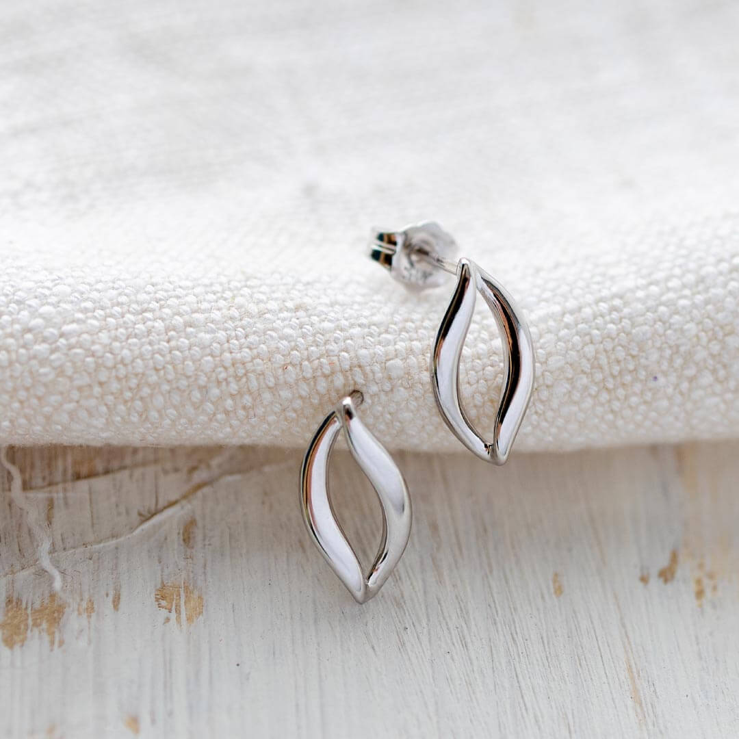 Entwine Twine Link Stud Earrings