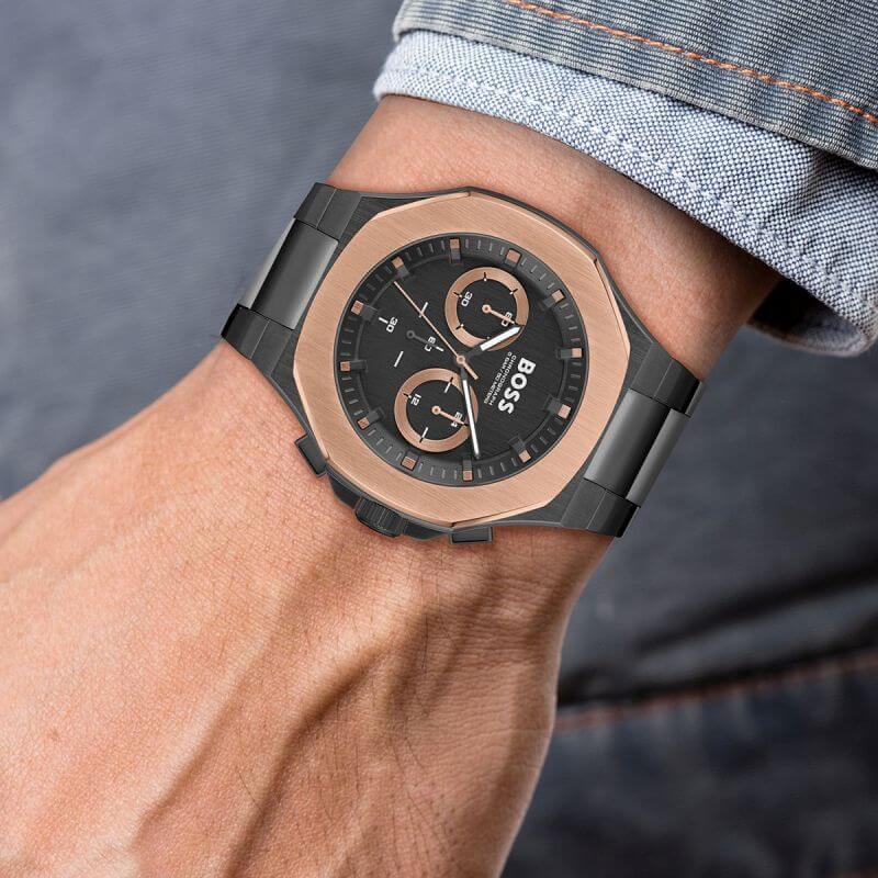 Taper GQ 2023 Black IP Bracelet Gents Watch