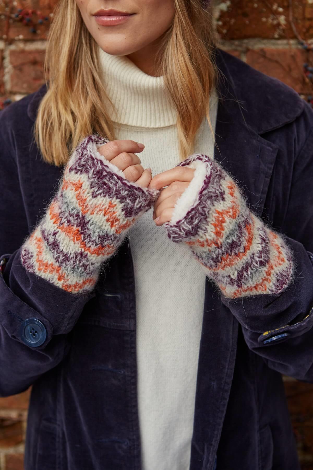 Totnes Handwarmer Damson