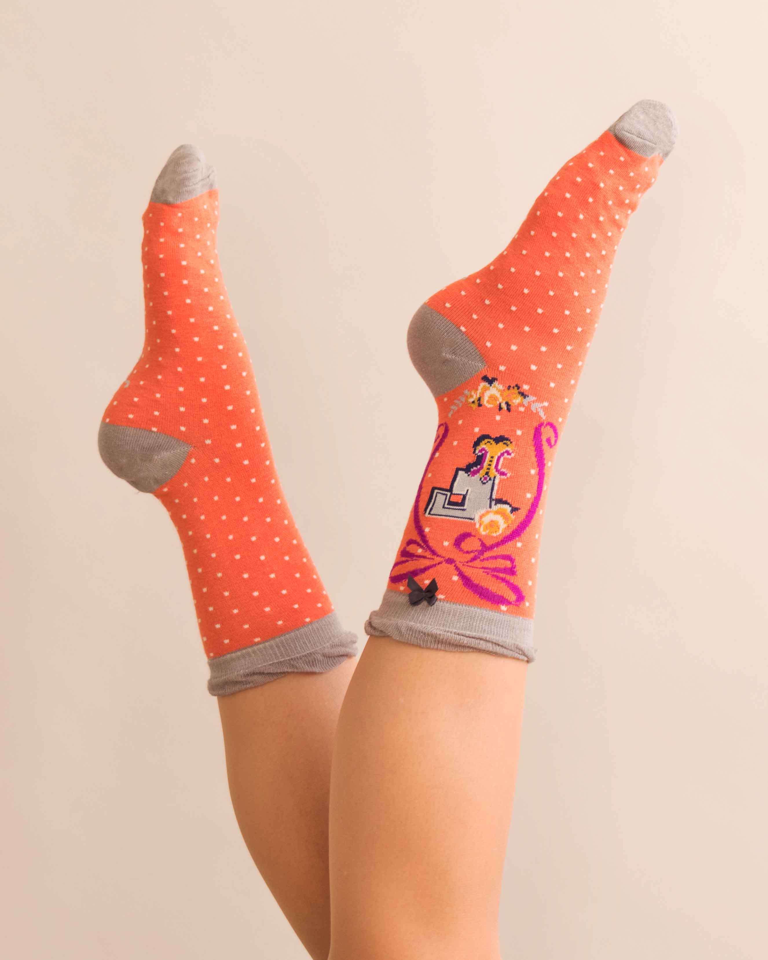 A-Z Ankle Socks - Letter F