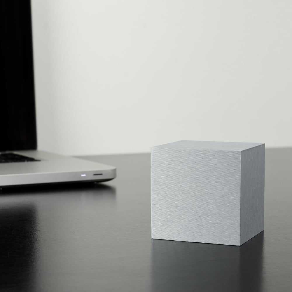 Cube Aluminium Click Clock/White LED