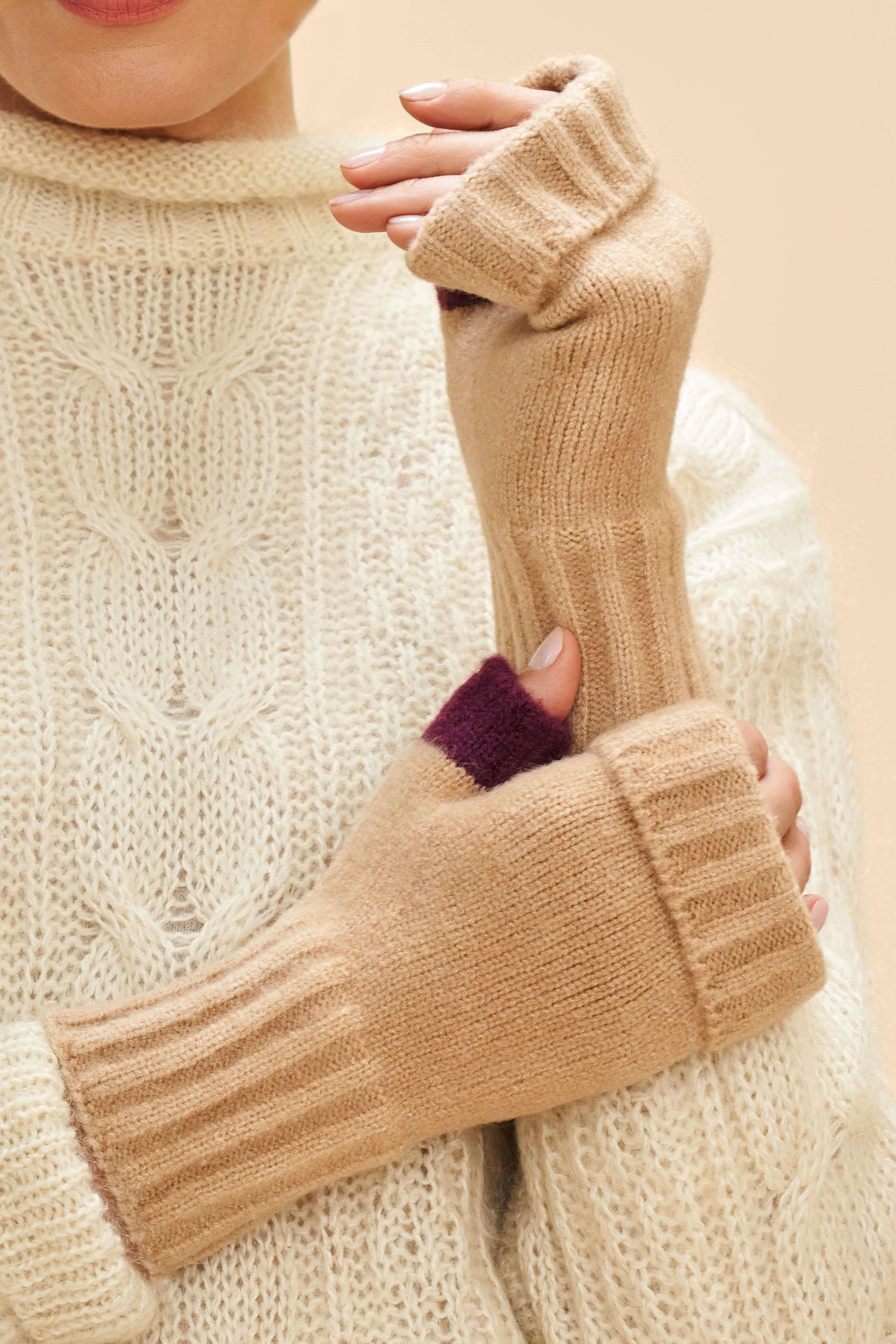 Ladies Cassia Wrist Warmers - Cream