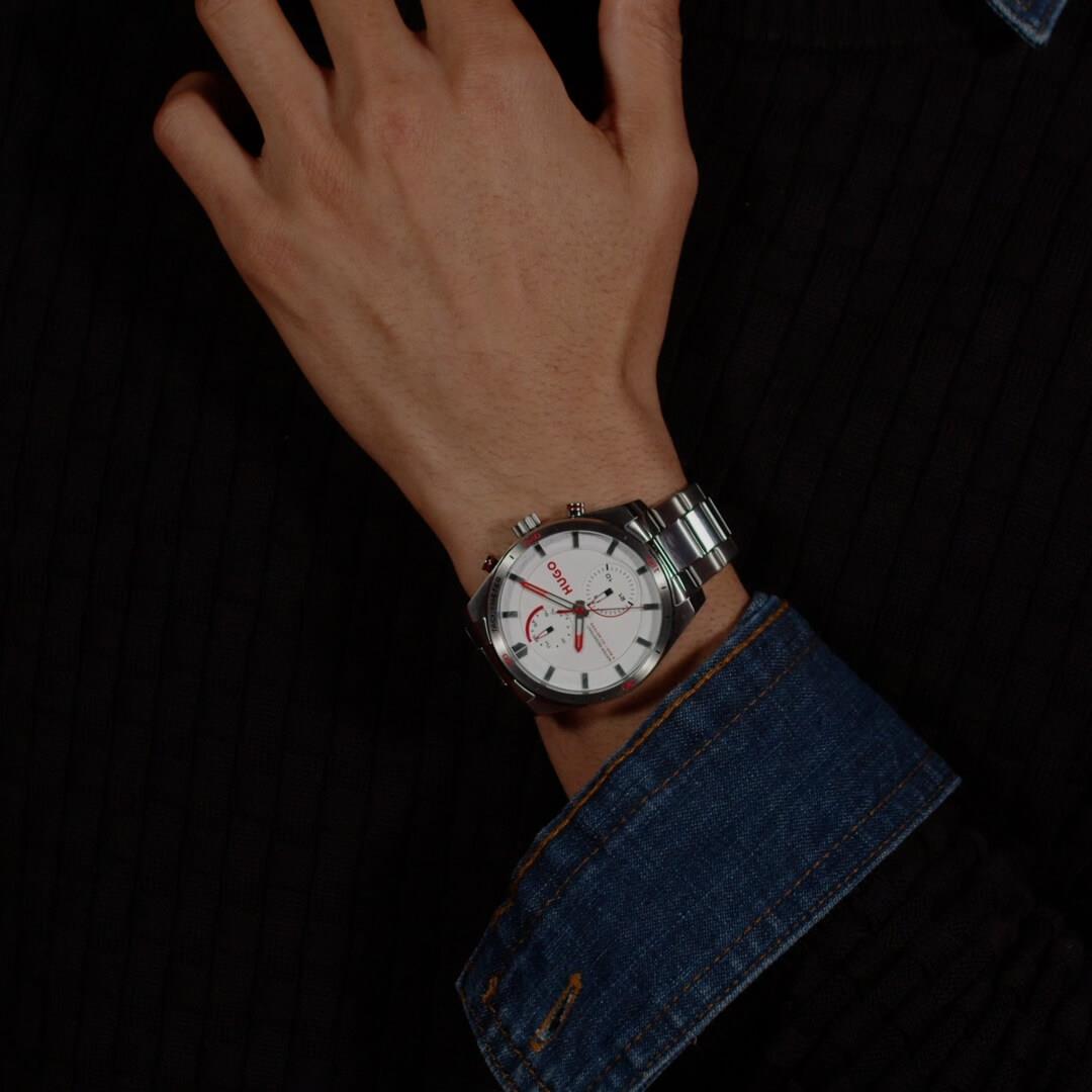 #Fast White Dial With SS Bracelet Strap Gents Watch