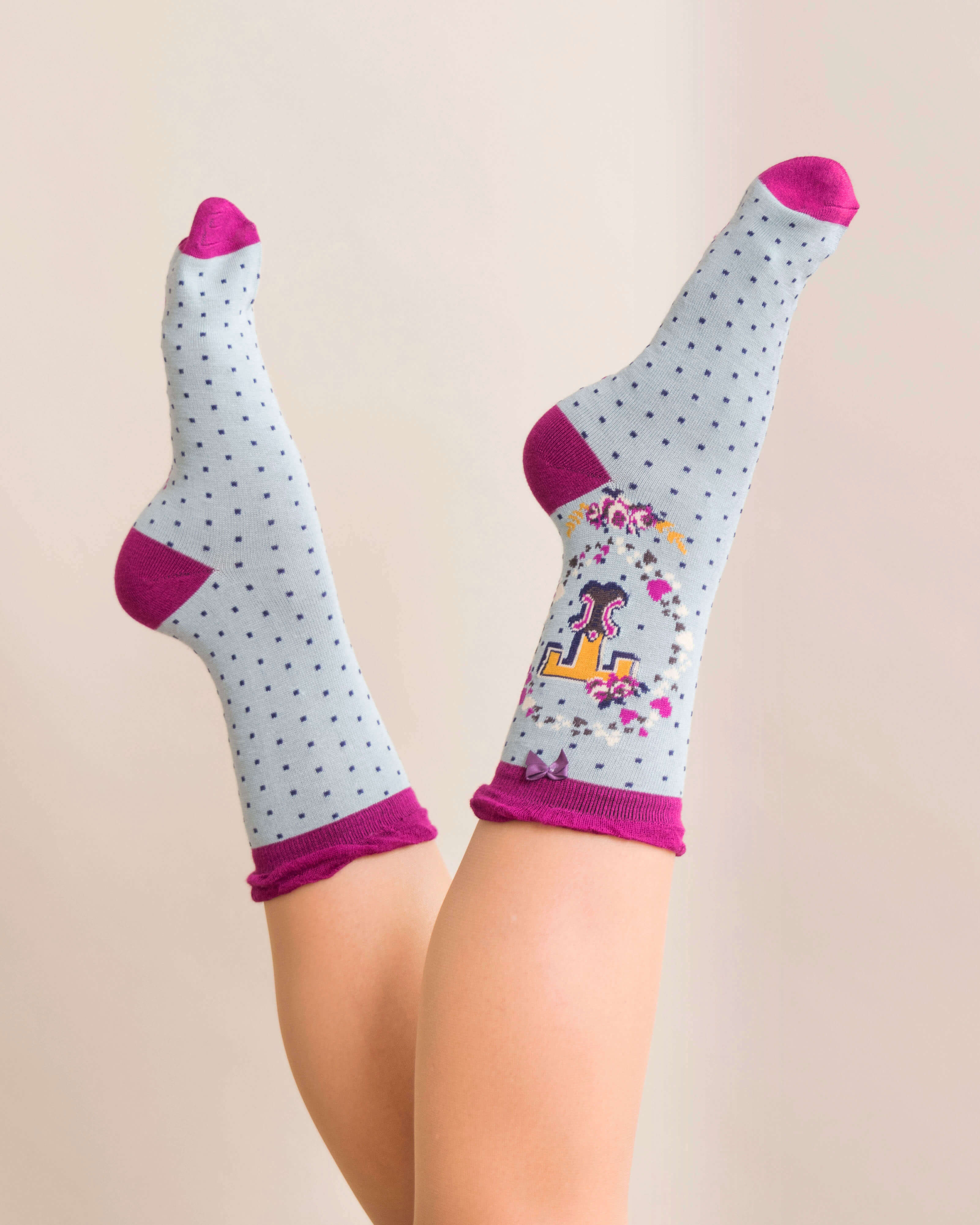 A-Z Ankle Socks - Letter T