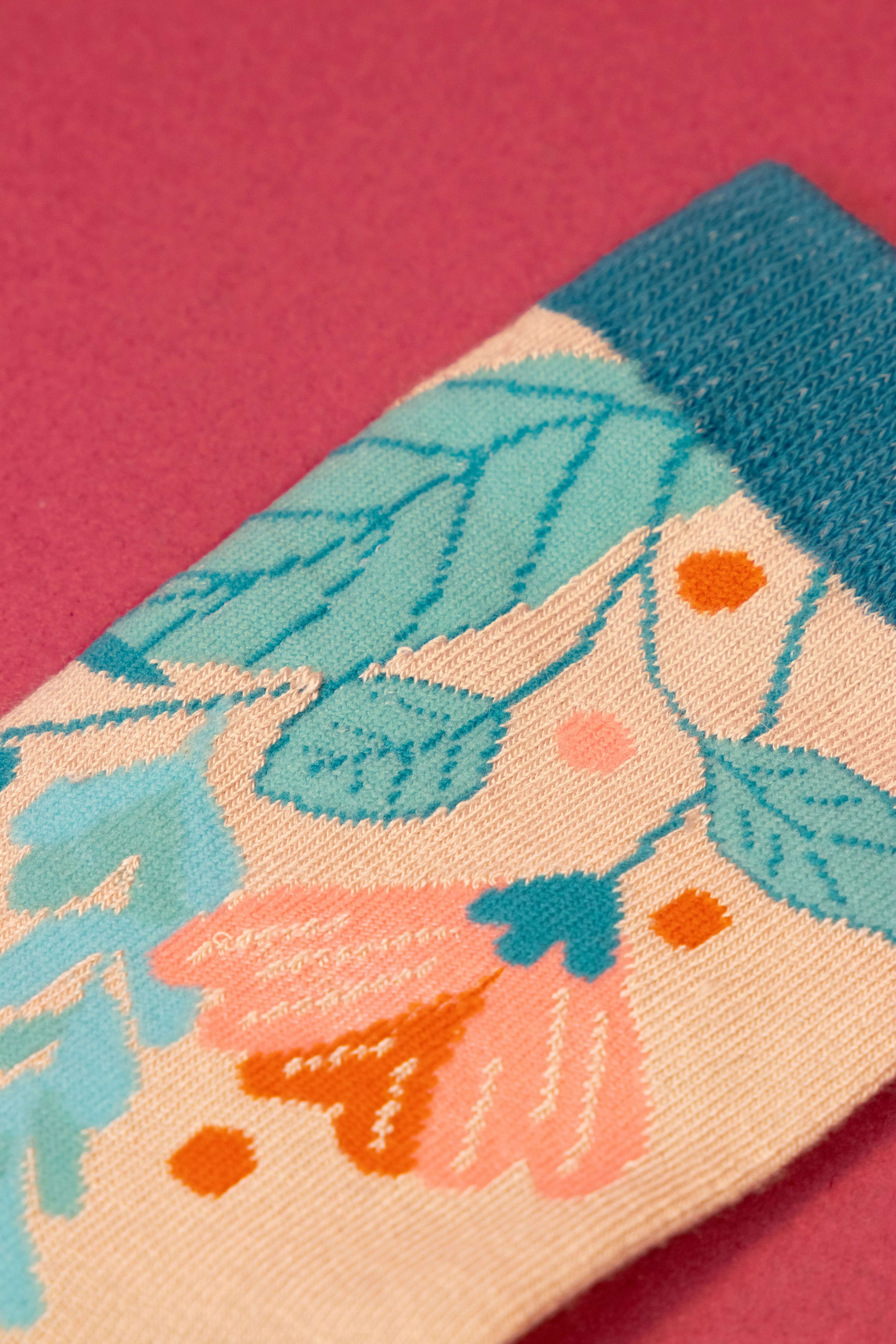 Delicate Floral Ankle Socks- Ice