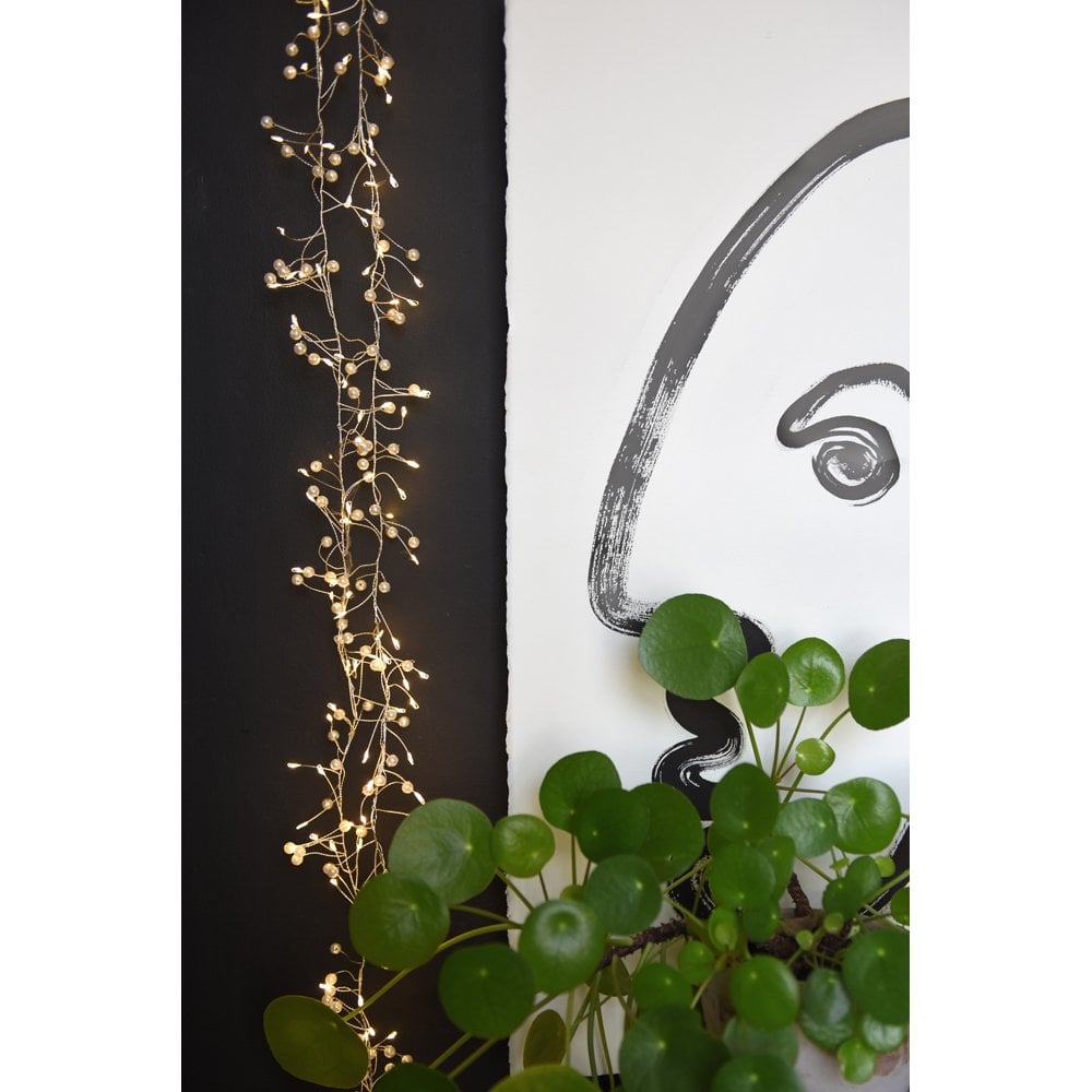 Pearl Cluster -Battery LED Light Chain