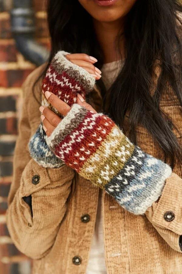 Helmsdale Handwarmer