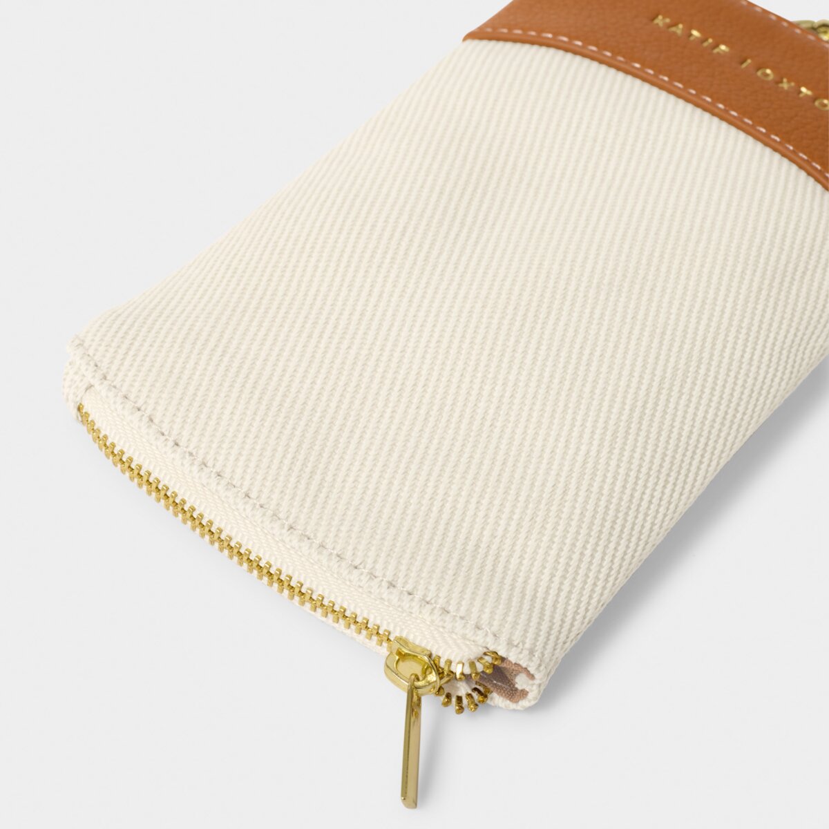 Clip-On Sunglasses Case In Cognac