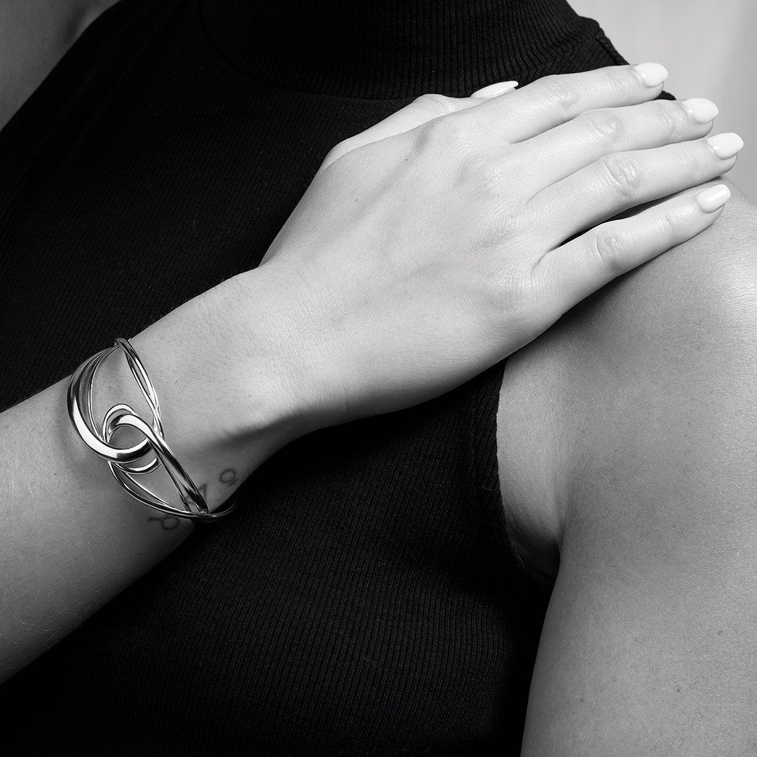 Infinity Grande Cuff Bangle (H)