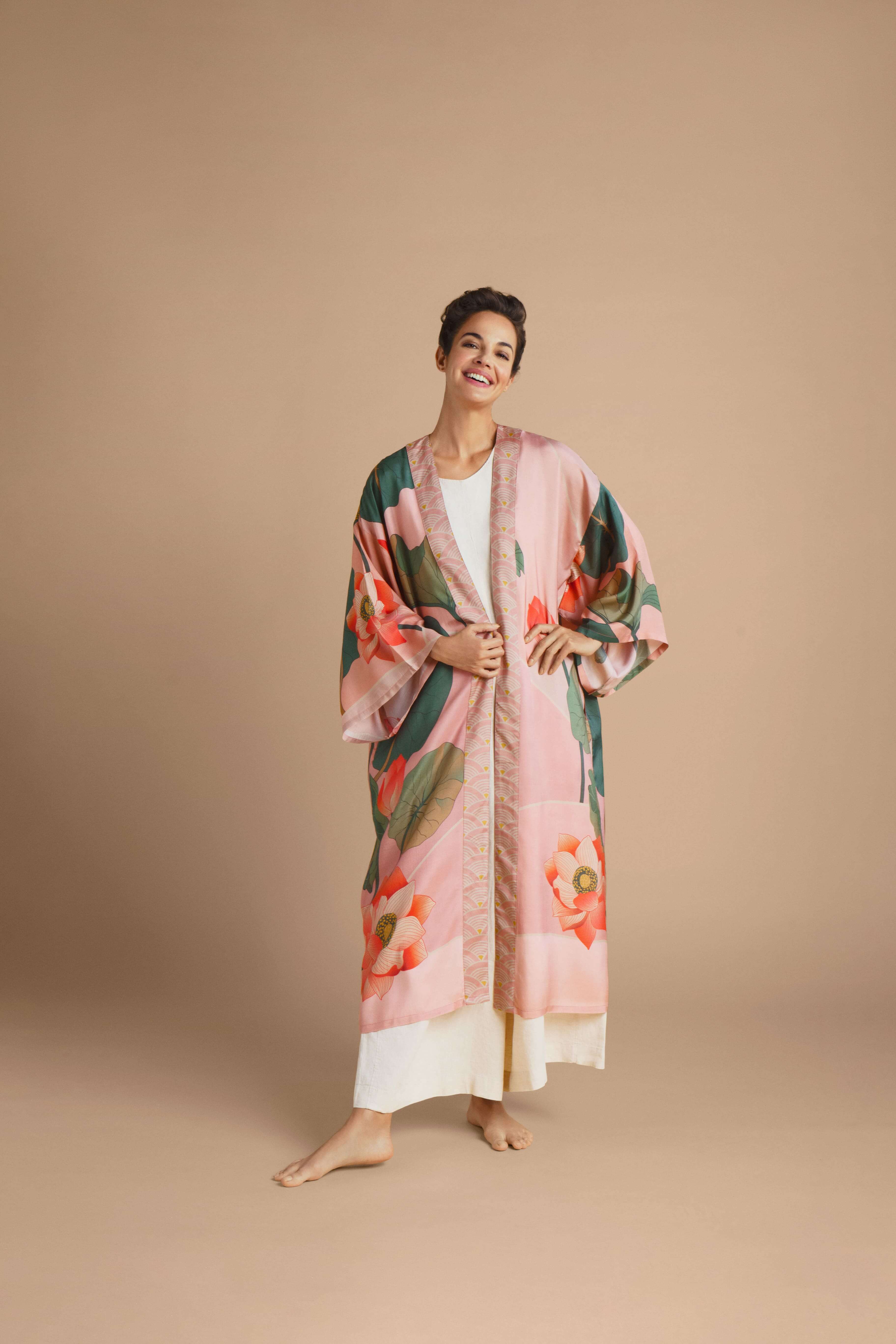 Crane at Sunrise Kimono Gown - Petal
