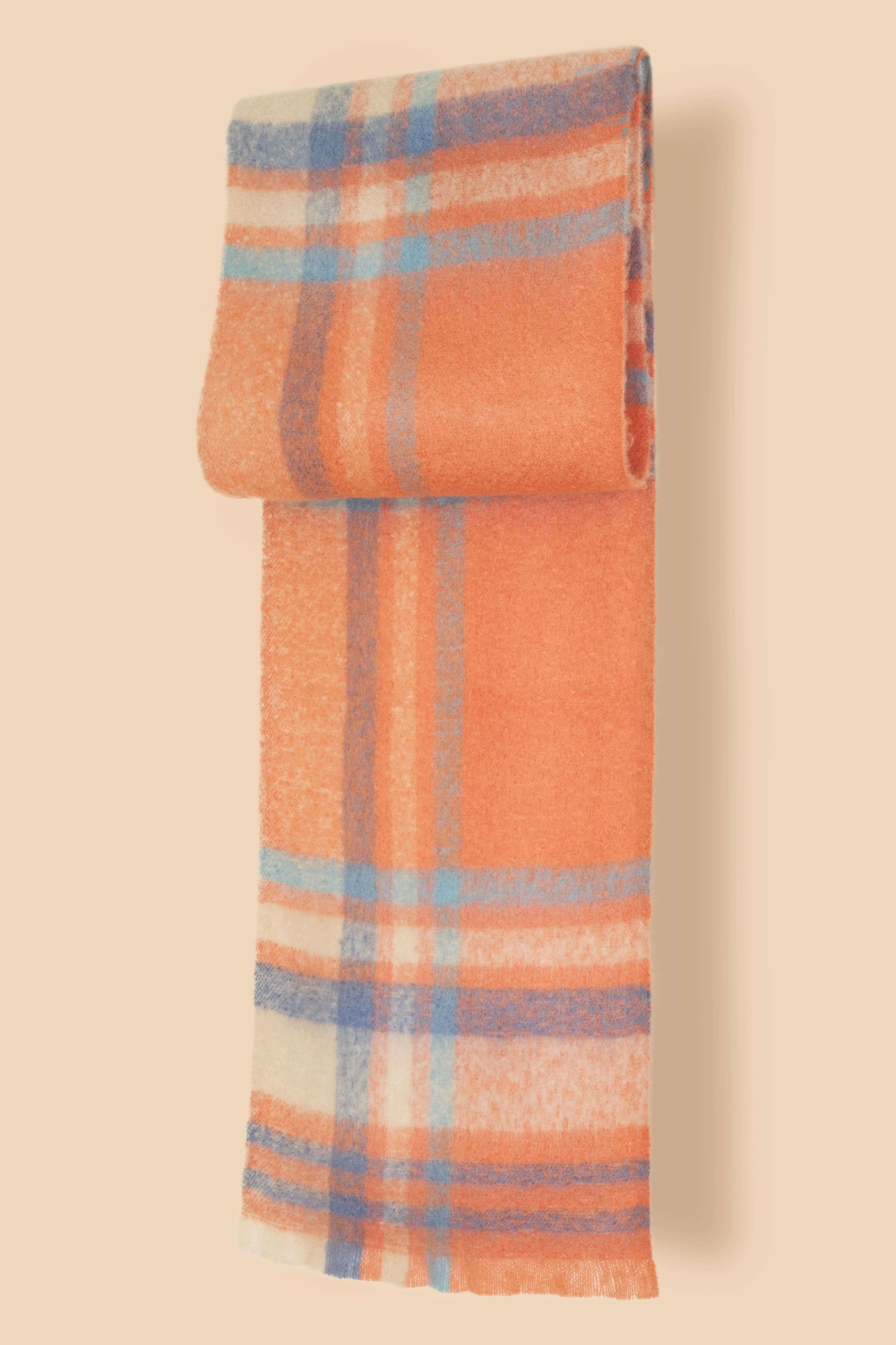 Brielle Cosy Scarf - Coral