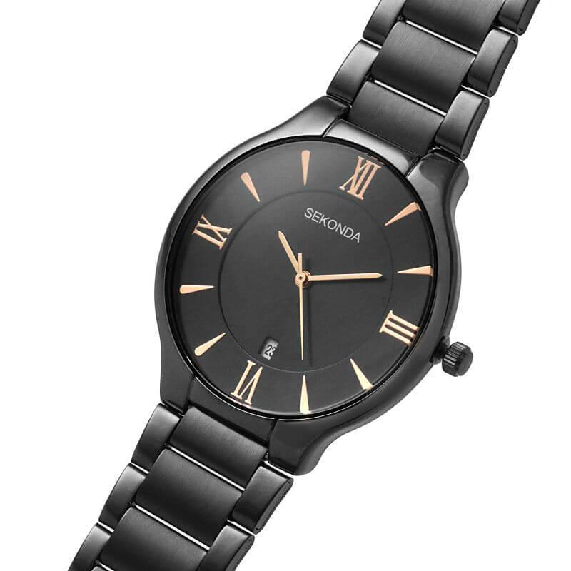 Gun Metal Case with Black Dial & Stainless Steel Bracelet Men's Watch