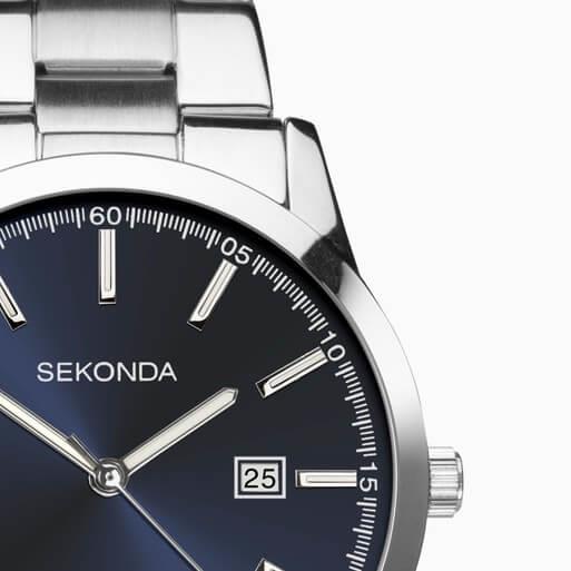Silver Case With Blue Dial & Stainless Steel Bracelet Mens Watch