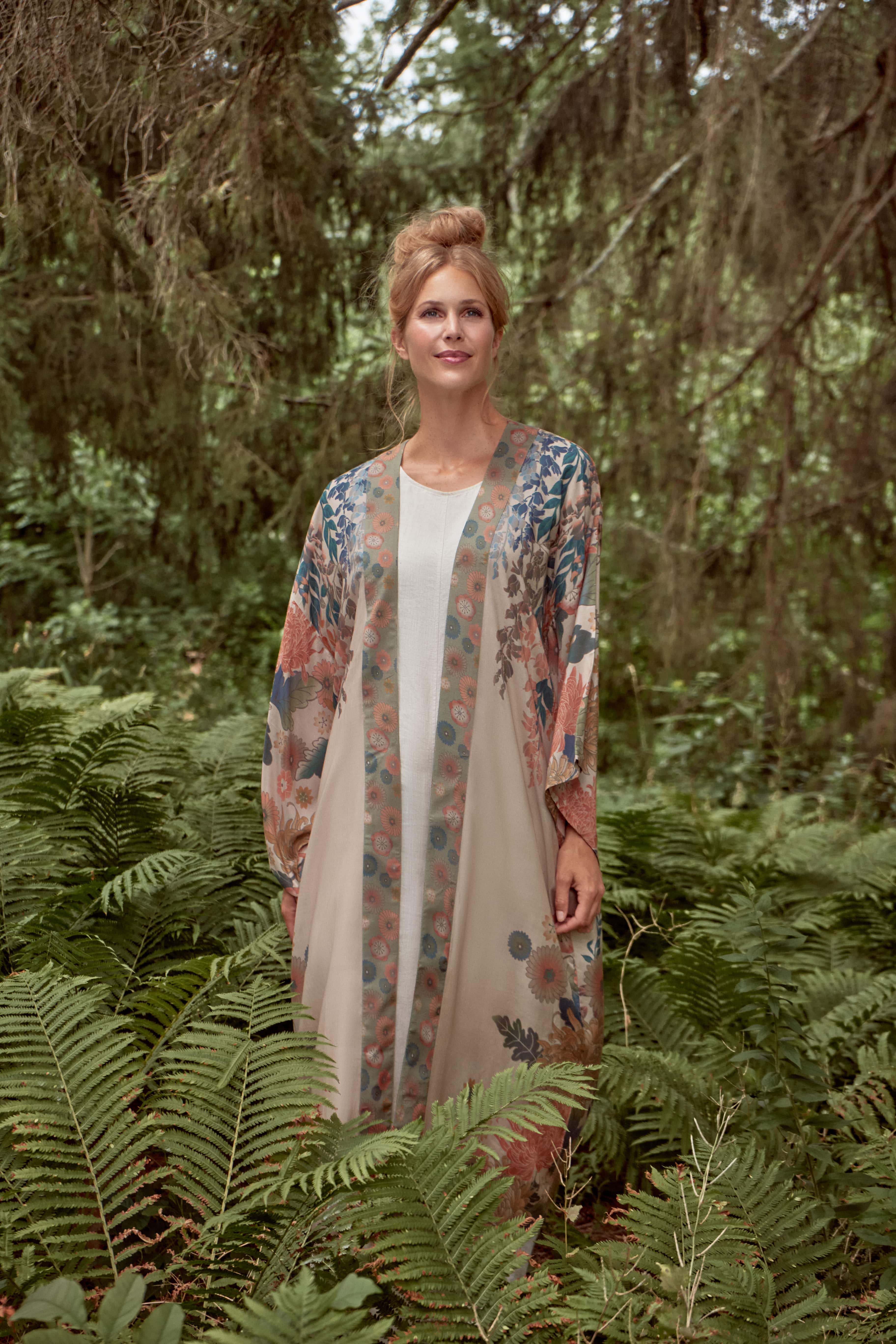 Trailing Wisteria Kimono Gown - Coconut