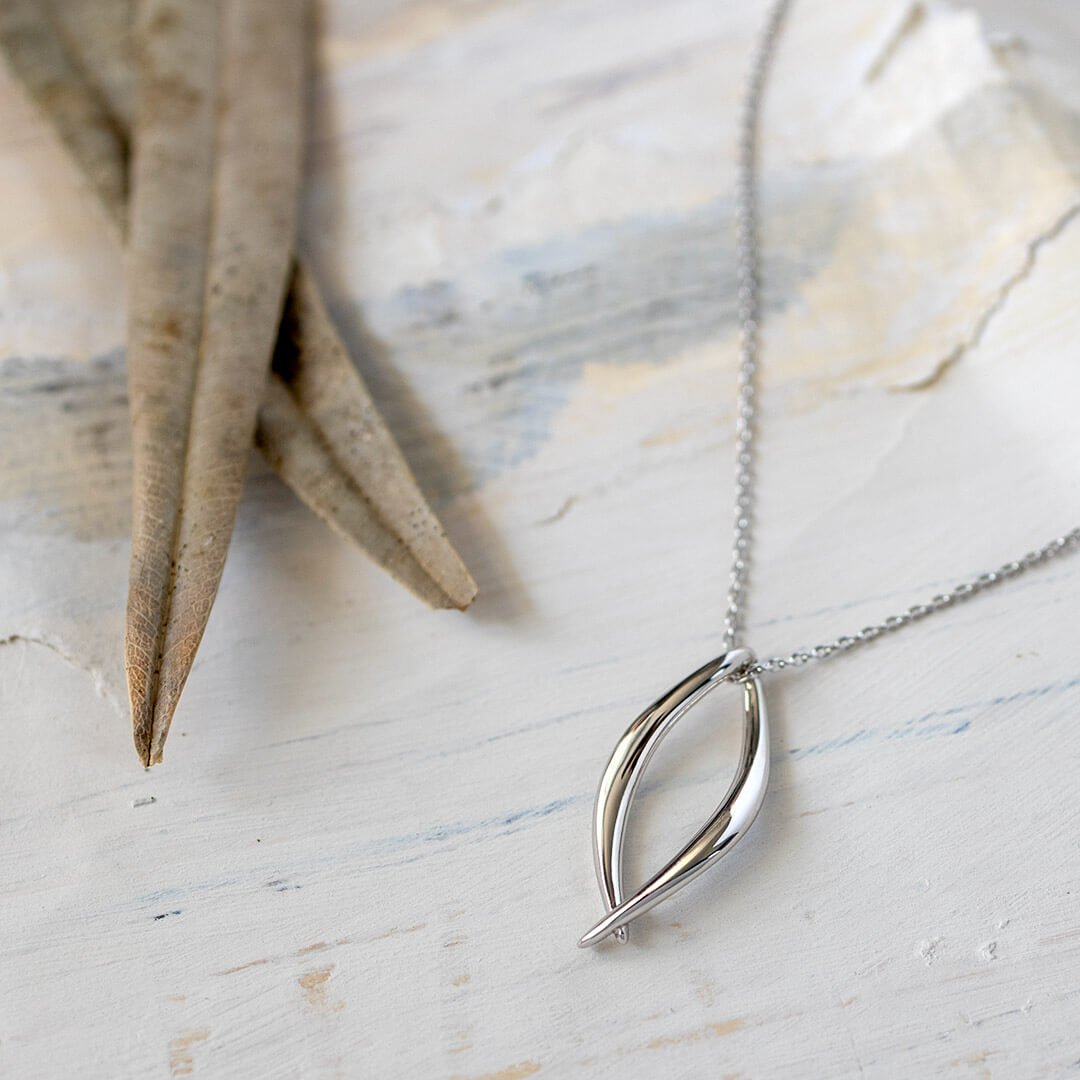 Entwine Twine Twist Link Necklace