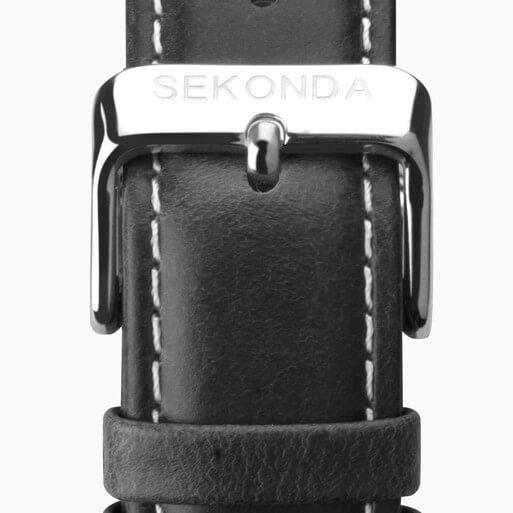 Silver Case With Silver Dial & Black Leather Strap Men's Heritage Watch
