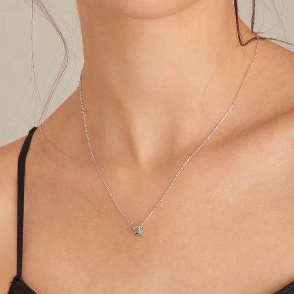 Silver Smooth Twist Pendant Necklace