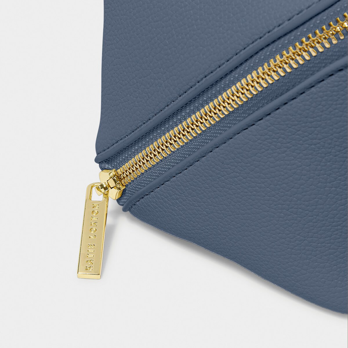 Large Makeup & Wash Bag In Navy