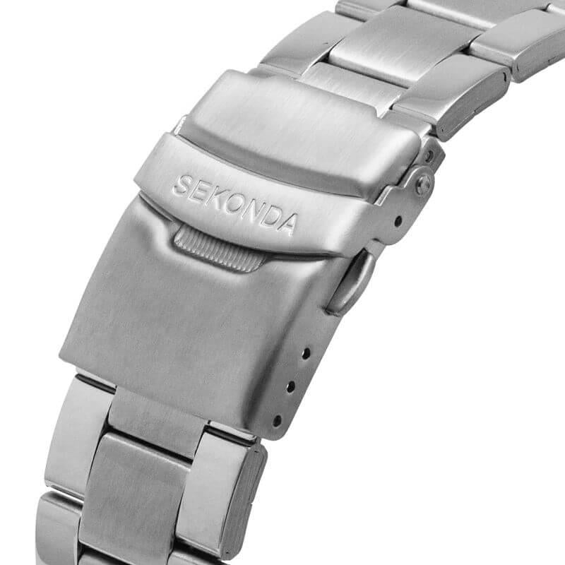 Silver Case With Red Dial & Stainless Steel Bracelet Men's Chronograph Watch