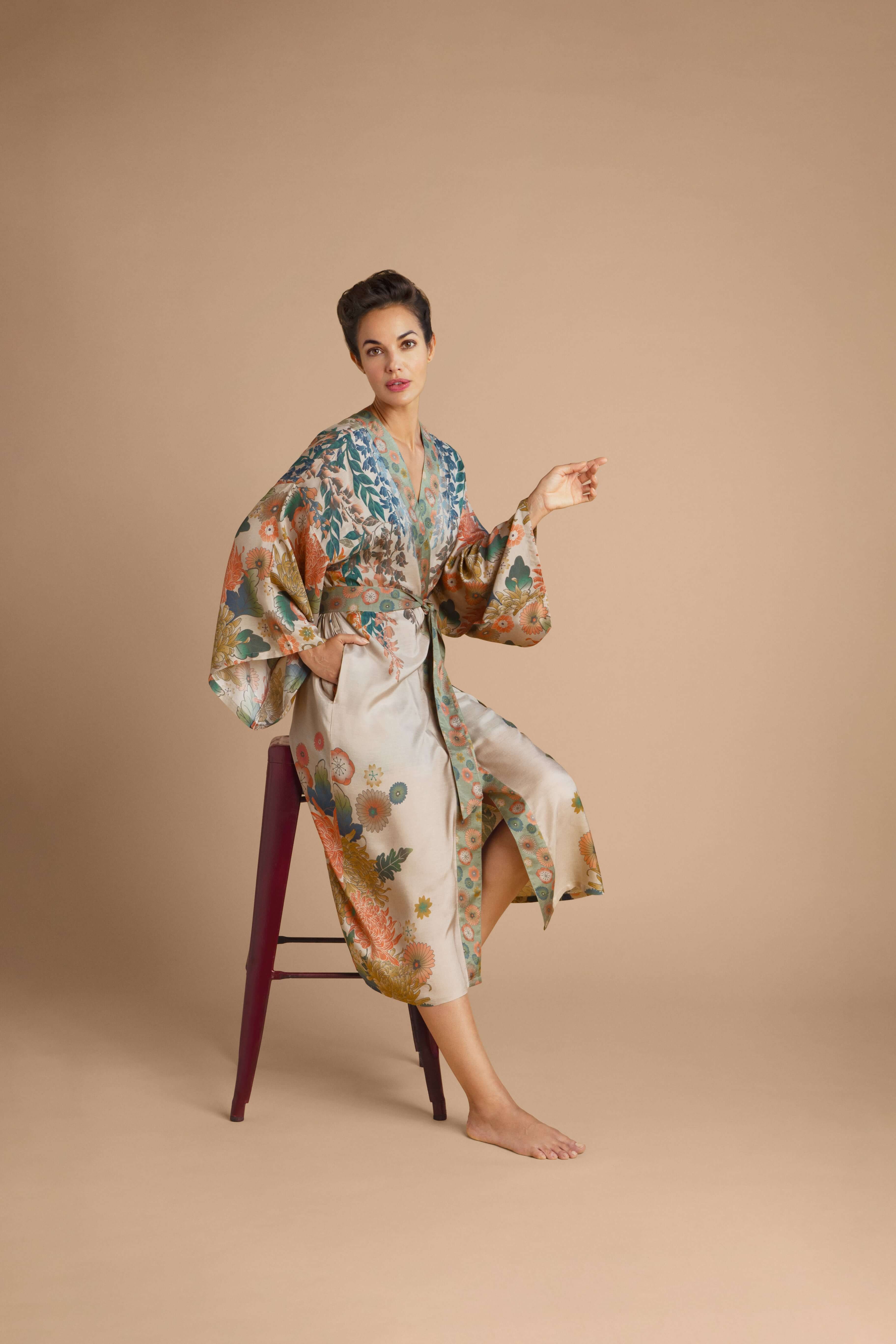 Trailing Wisteria Kimono Gown - Coconut
