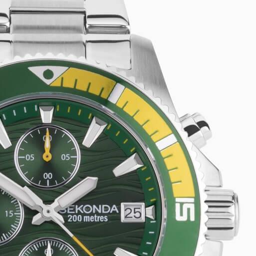 Pacific Wave Chronograph Green Dial With SS Case & Bracelet Strap Men's Watch